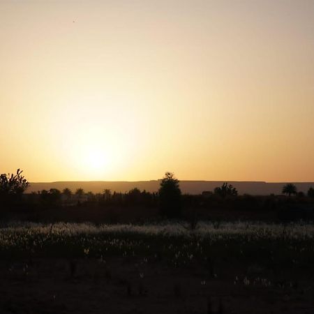 Tourza Desert Camp "Tents With Heating" 梅尔祖卡 外观 照片