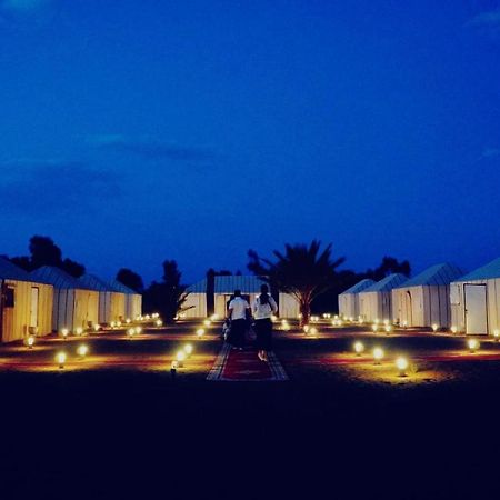 Tourza Desert Camp "Tents With Heating" 梅尔祖卡 外观 照片