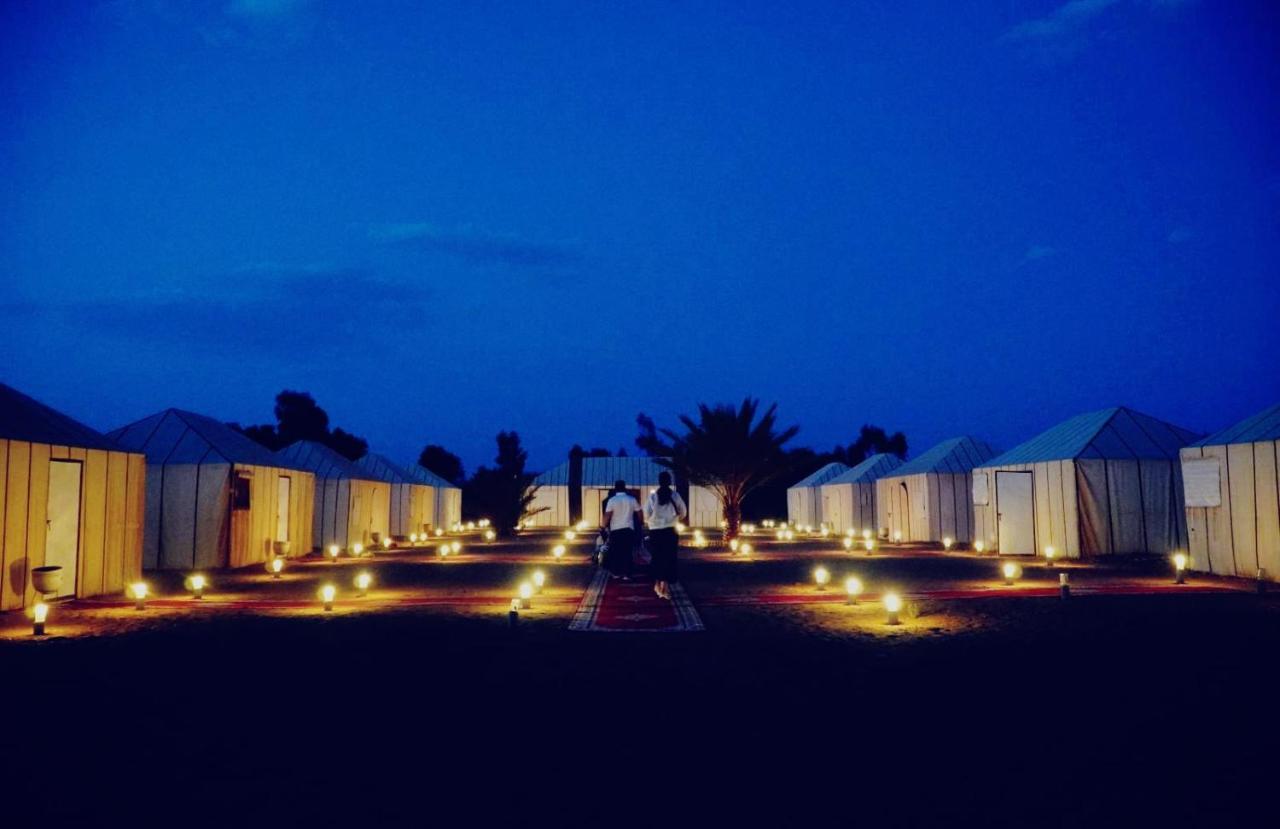 Tourza Desert Camp "Tents With Heating" 梅尔祖卡 外观 照片