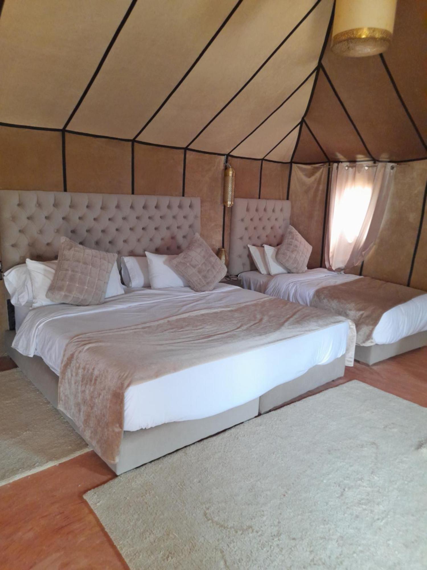 Tourza Desert Camp "Tents With Heating" 梅尔祖卡 外观 照片