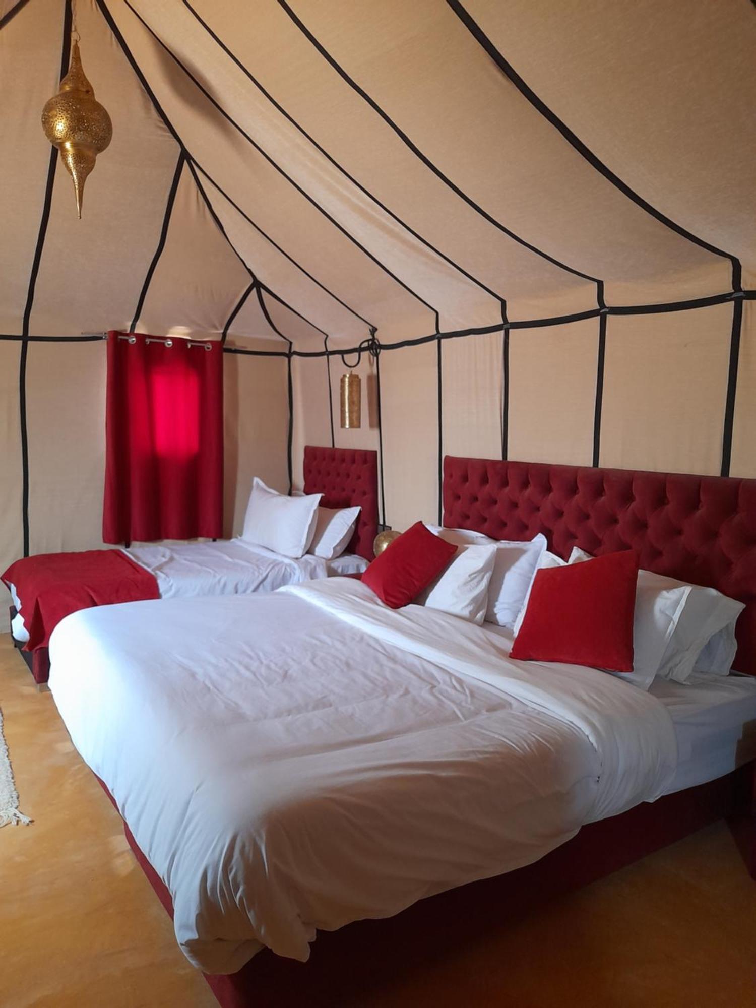Tourza Desert Camp "Tents With Heating" 梅尔祖卡 外观 照片