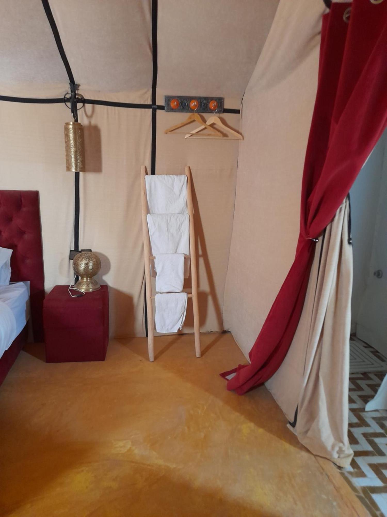 Tourza Desert Camp "Tents With Heating" 梅尔祖卡 外观 照片